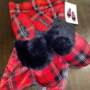 Victorias Secret Slippers with Dust Bag